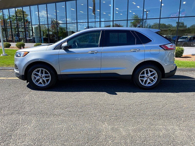 Certified 2023 Ford Edge SEL w/ Convenience Package AWD/4WD image 3