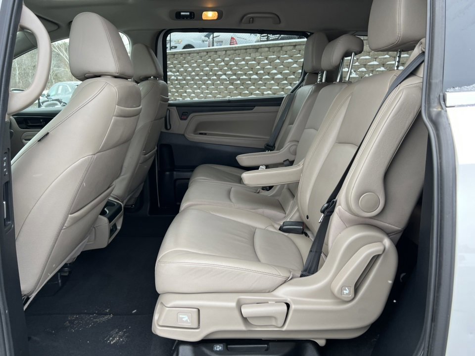 Used 2023 Honda Odyssey Touring image 11