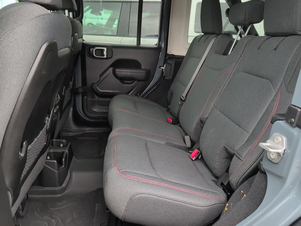 Used 2026 Jeep Wrangler Unlimited Rubicon AWD/4WD image 22