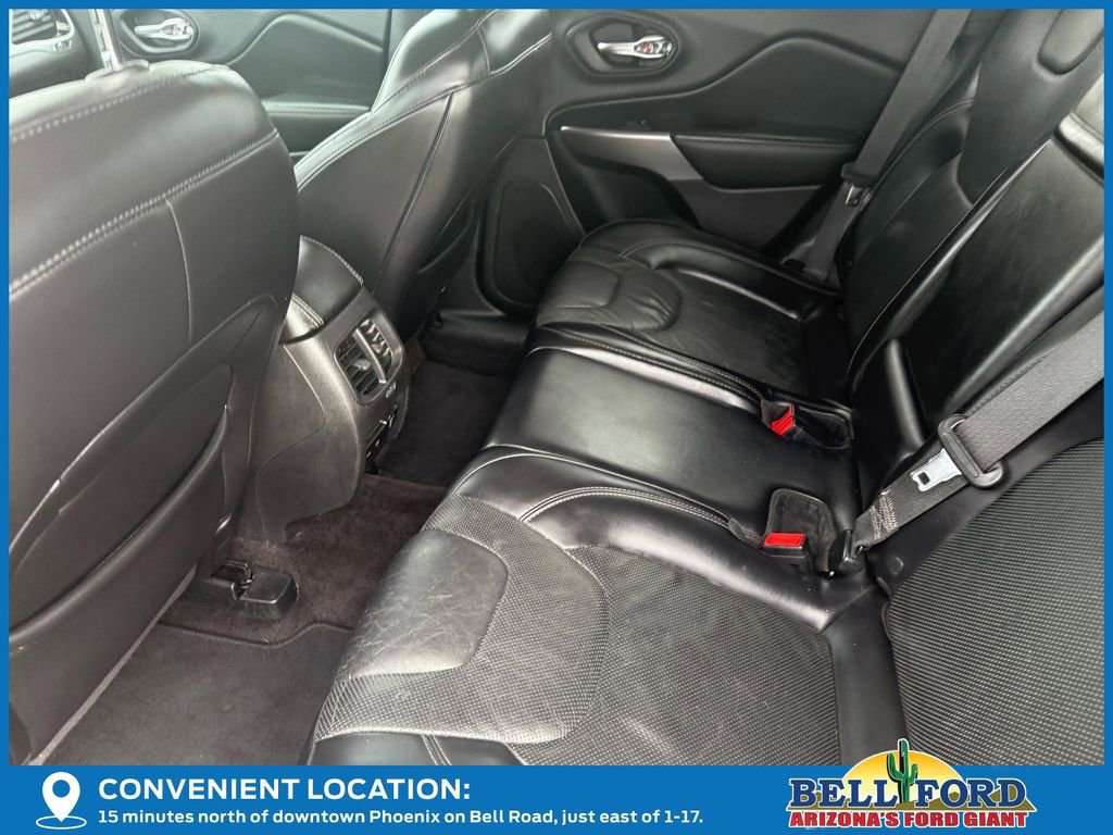 Used 2019 Jeep Cherokee Limited image 17