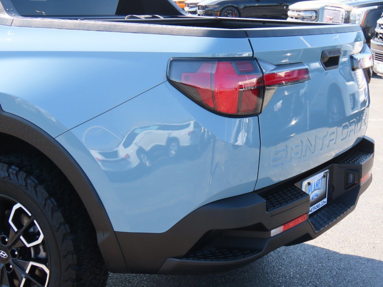 Used 2023 Hyundai Santa Cruz SEL w/ Activity Package image 16