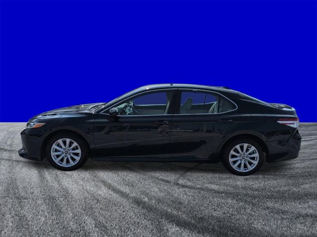 Used 2020 Toyota Camry LE FWD image 7