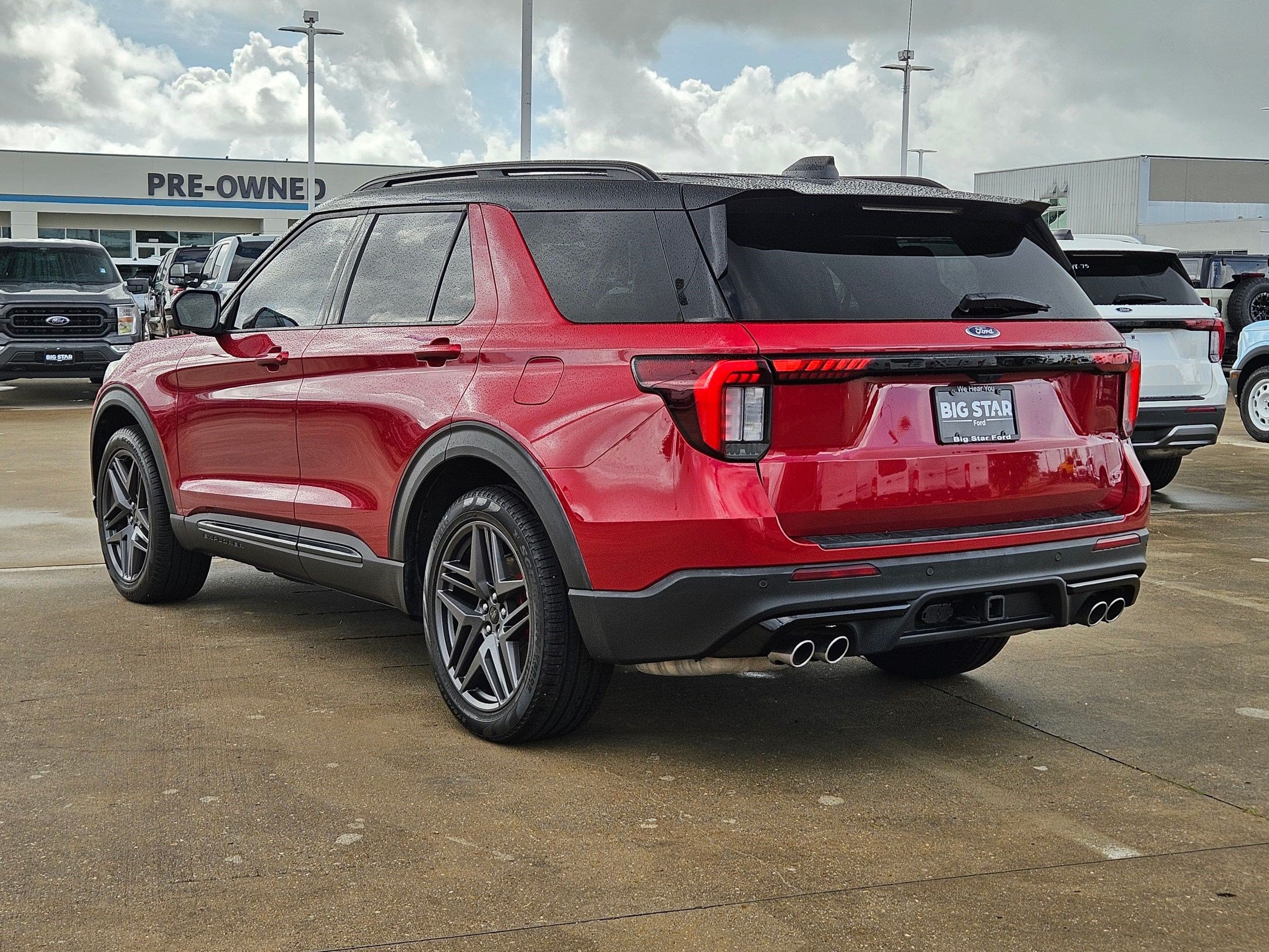 Certified 2025 Ford Explorer ST RWD image 7