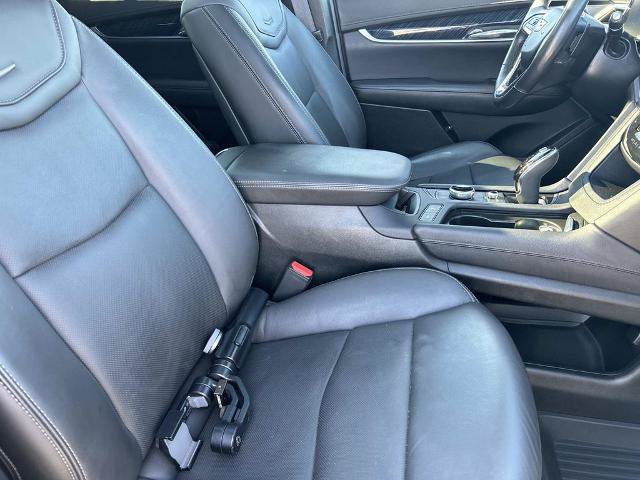 Used 2023 Cadillac XT6 Premium Luxury w/ Technology Package AWD/4WD image 24