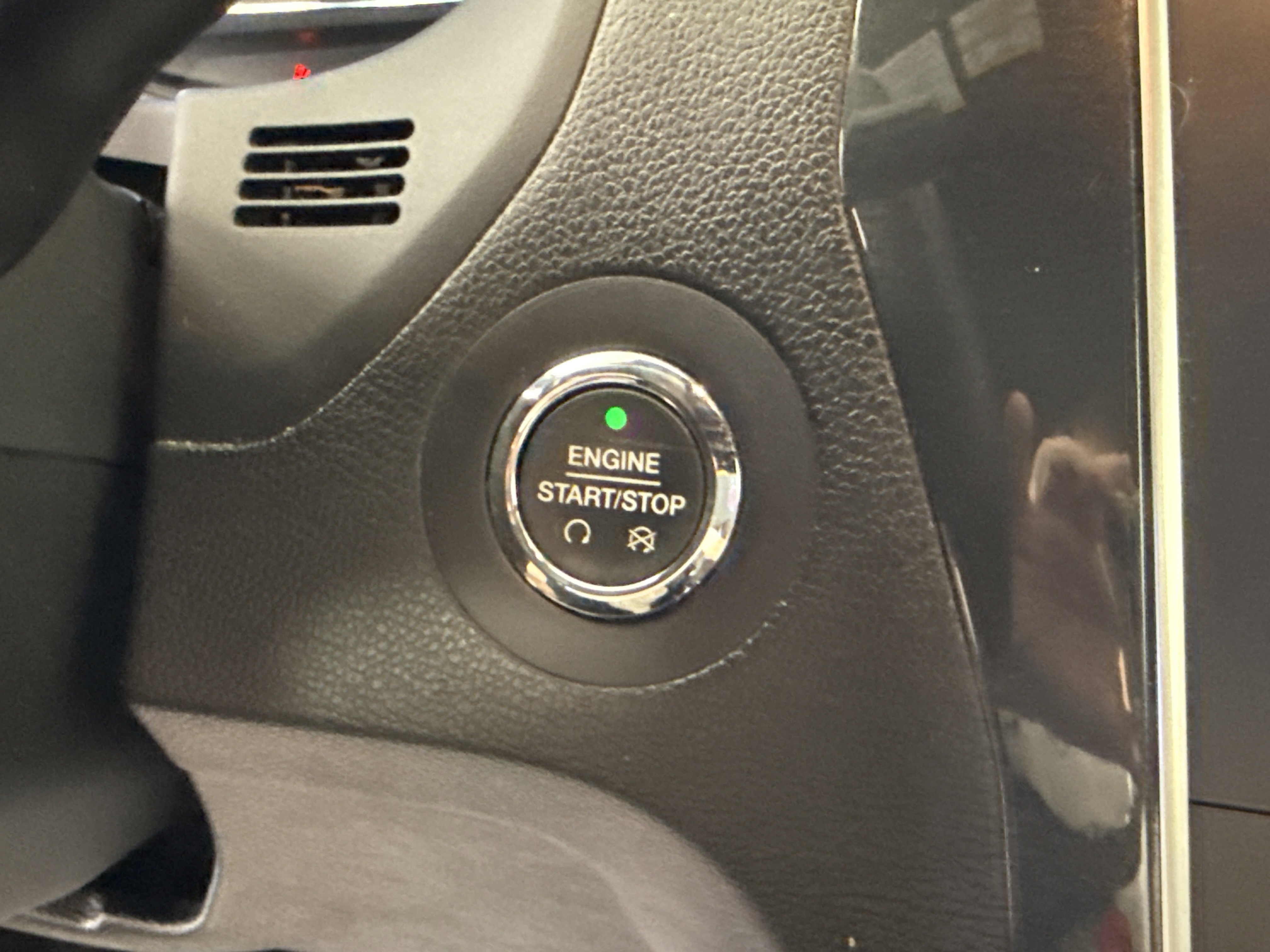 Certified 2017 Ford Explorer Limited w/ Equipment Group 301A image 28