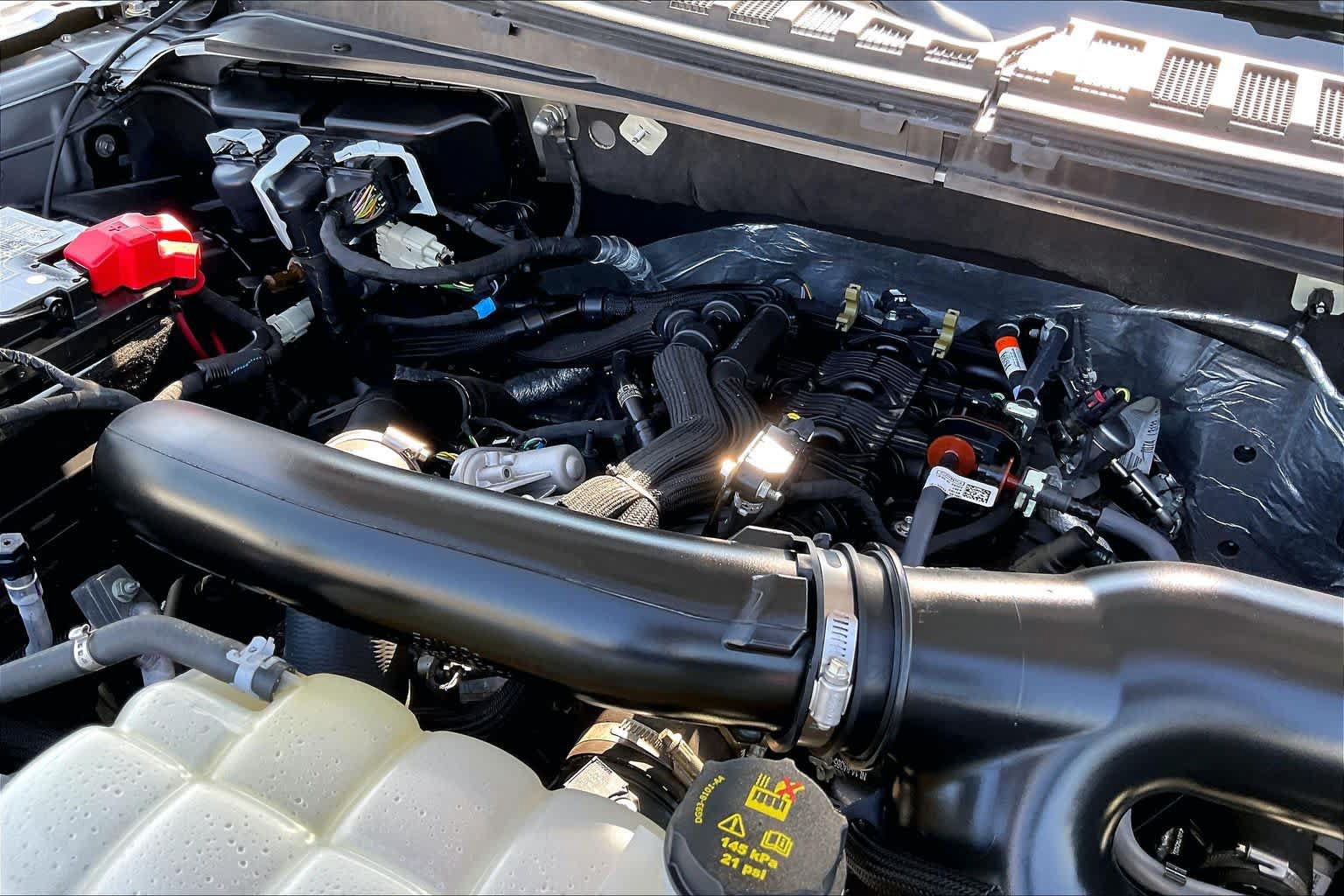 Certified 2024 Ford Expedition XLT RWD image 29