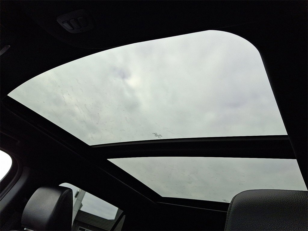 Certified 2021 Ford Expedition XLT image 16