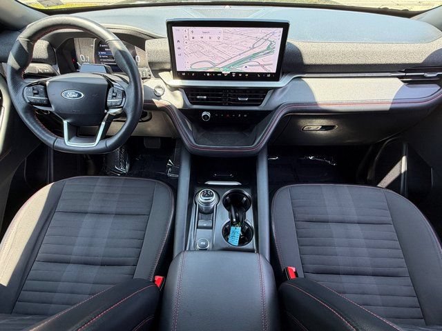 Certified 2025 Ford Explorer ST-Line AWD/4WD image 3