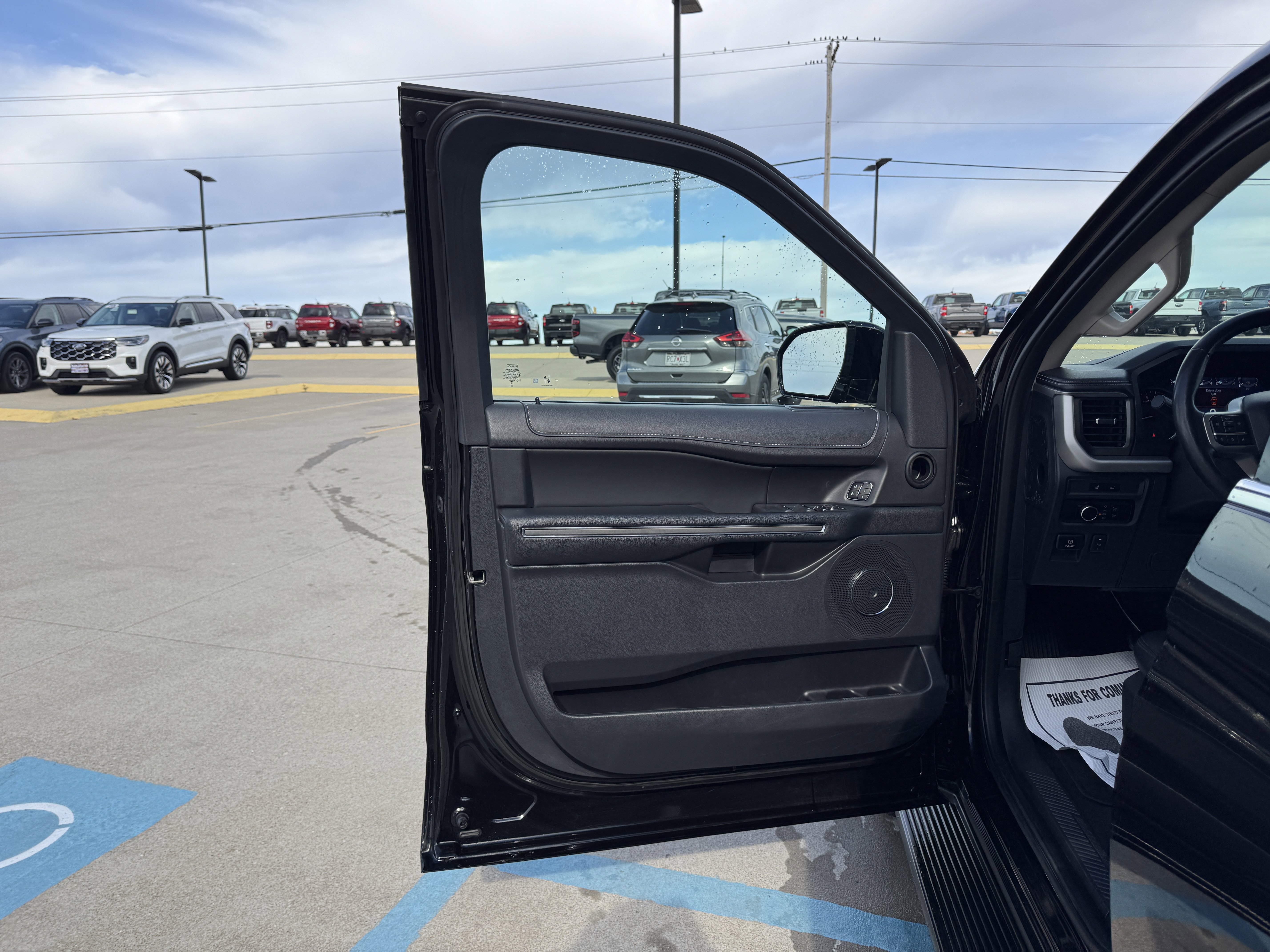 Certified 2024 Ford Expedition Max XLT image 7