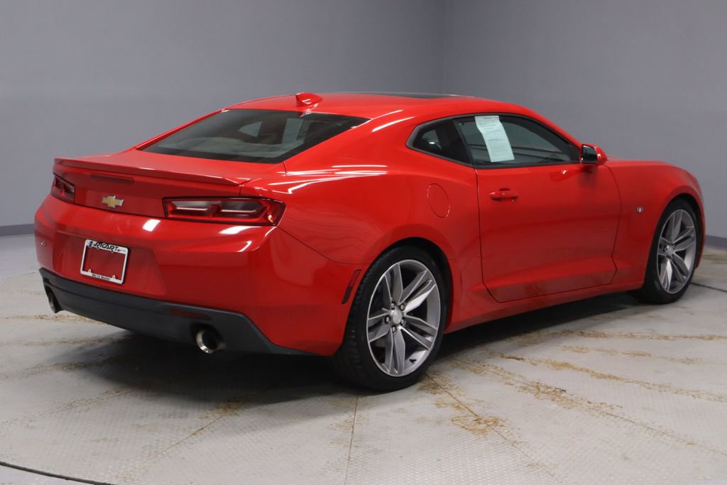 Used 2018 Chevrolet Camaro LT w/ RS Package image 10