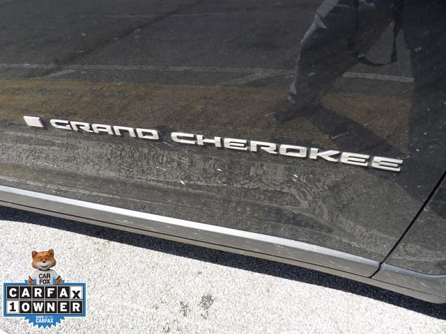 Used 2023 Jeep Grand Cherokee Laredo AWD/4WD image 24