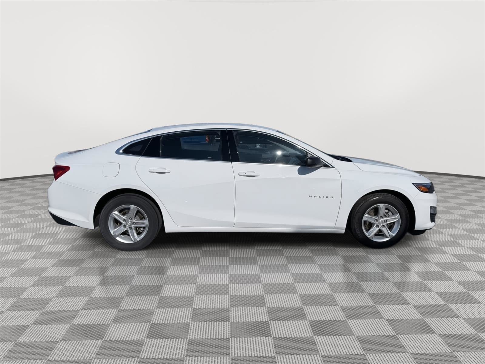 Used 2023 Chevrolet Malibu LS w/ LPO, Floor Liner Package image 6