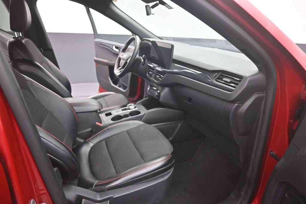 Certified 2024 Ford Escape ST-Line w/ Tech Pack #1 FWD image 26
