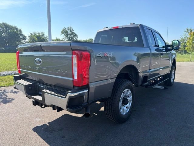 Certified 2023 Ford F250 XLT w/ Snow Plow/Camper Package AWD/4WD image 9