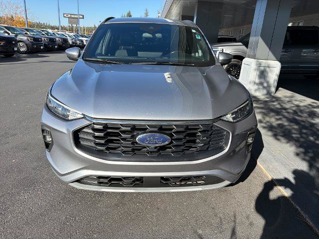 Certified 2023 Ford Escape ST-Line Select w/ Tech Pack #2 AWD/4WD image 2