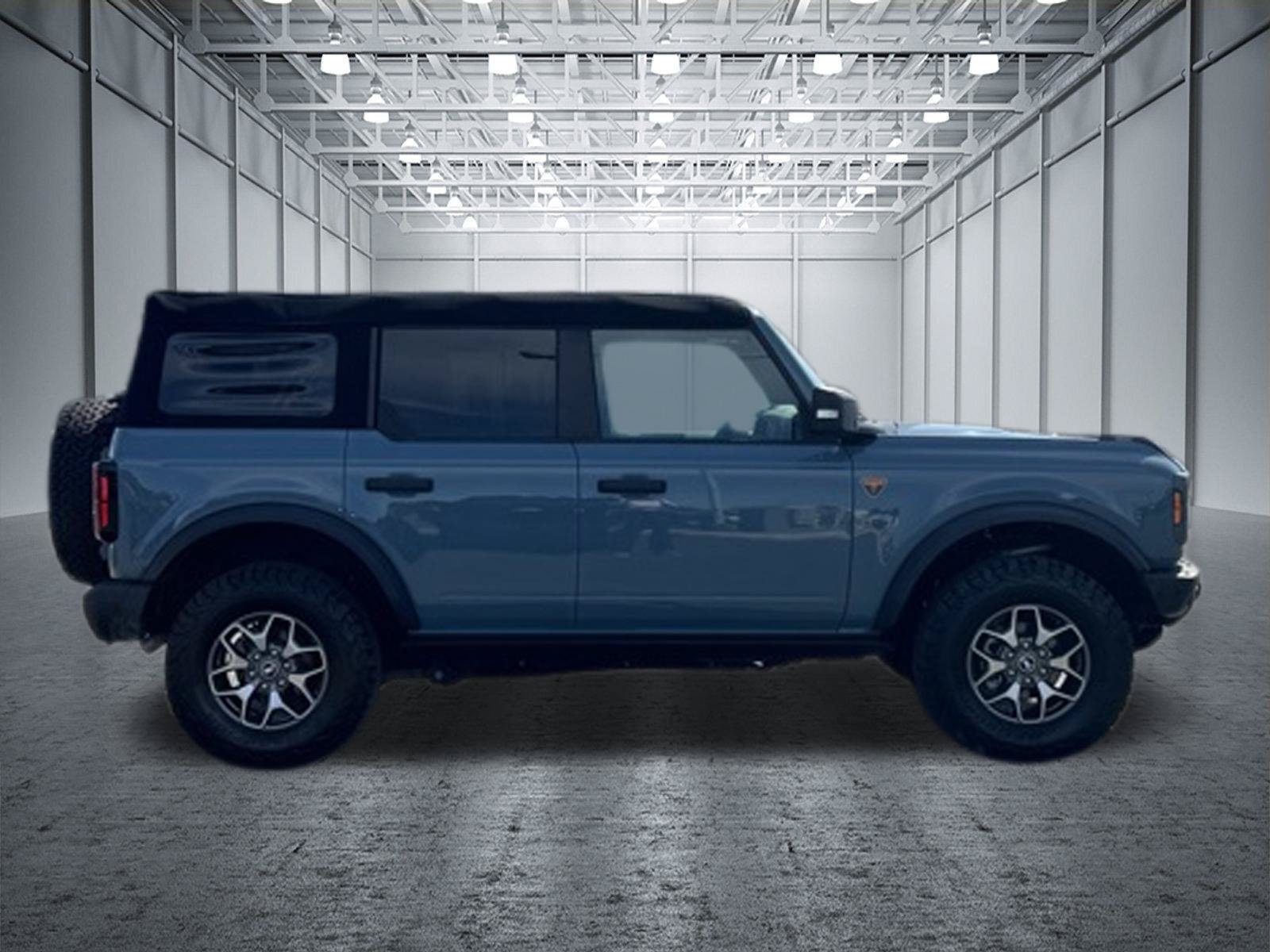 Certified 2023 Ford Bronco Badlands AWD/4WD image 5