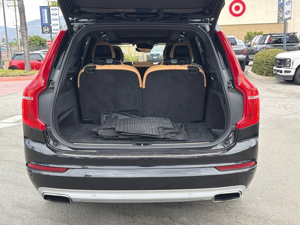 Used 2018 Volvo XC90 T6 Momentum w/ Convenience Package AWD/4WD image 18