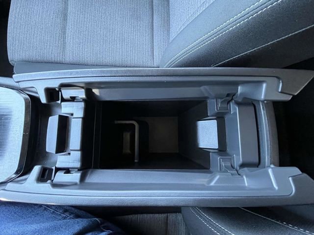 Used 2023 Nissan Rogue SV image 24