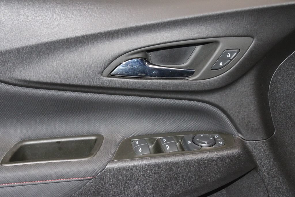 Used 2023 Chevrolet Equinox RS FWD image 24