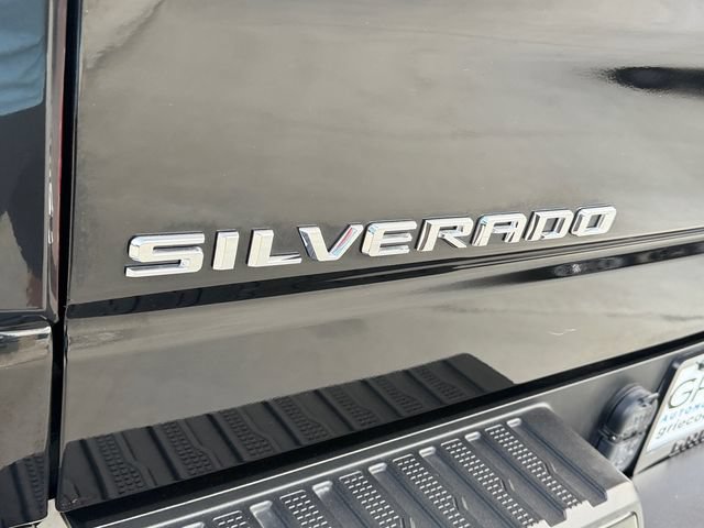 Used 2021 Chevrolet Silverado 1500 Custom Trail Boss AWD/4WD image 15