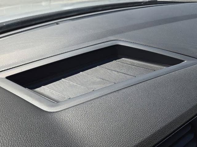 Used 2023 Volkswagen Tiguan SE w/ Panoramic Sunroof Package FWD image 36