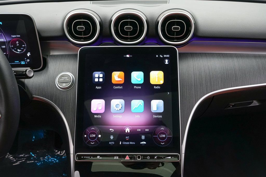 Used 2025 Mercedes-Benz C 300 Sedan image 18