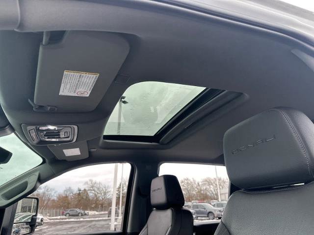 Used 2022 GMC Sierra 3500 Denali w/ Denali Ultimate Package image 25