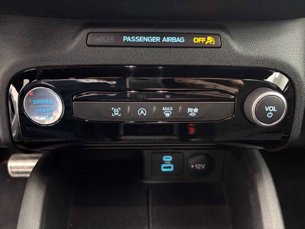 Certified 2023 Ford Escape ST-Line w/ Tech Pack #1 AWD/4WD image 6