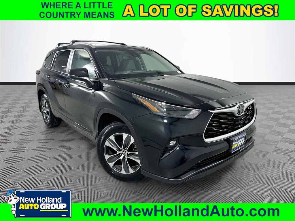 Used 2023 Toyota Highlander XLE