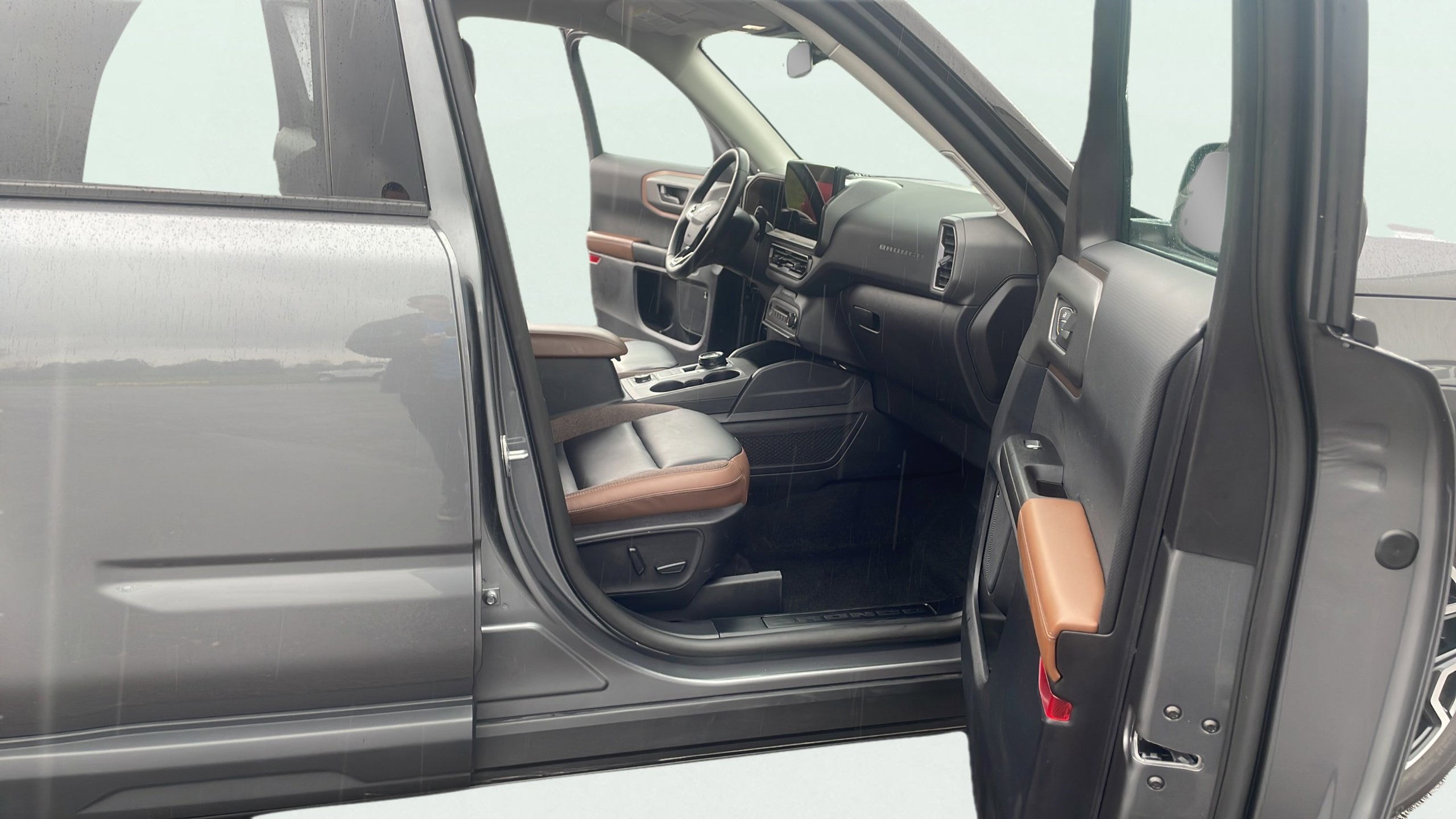 Certified 2025 Ford Bronco Sport Outer Banks w/ Outer Banks Tech Package+ AWD/4WD image 16