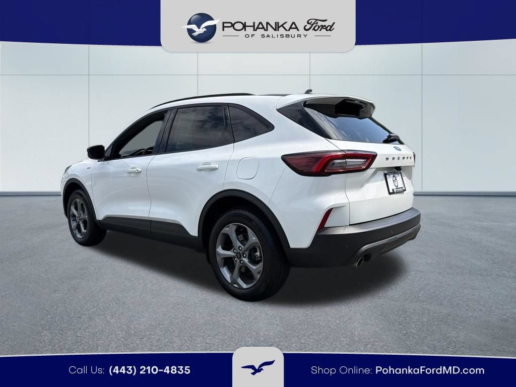 Certified 2025 Ford Escape ST-Line Select w/ Tech Pack #1 AWD/4WD image 7