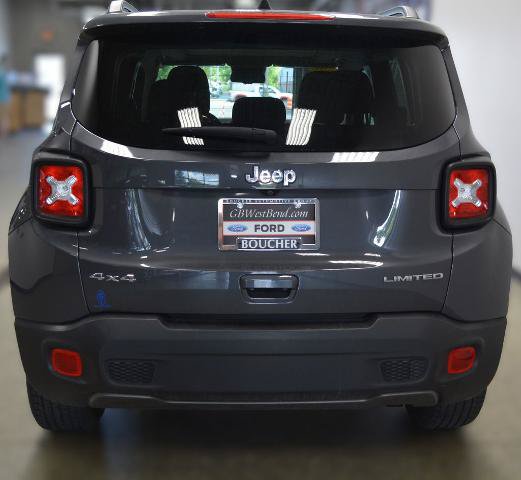 Used 2023 Jeep Renegade Limited w/ Sun/Sound Group AWD/4WD image 5