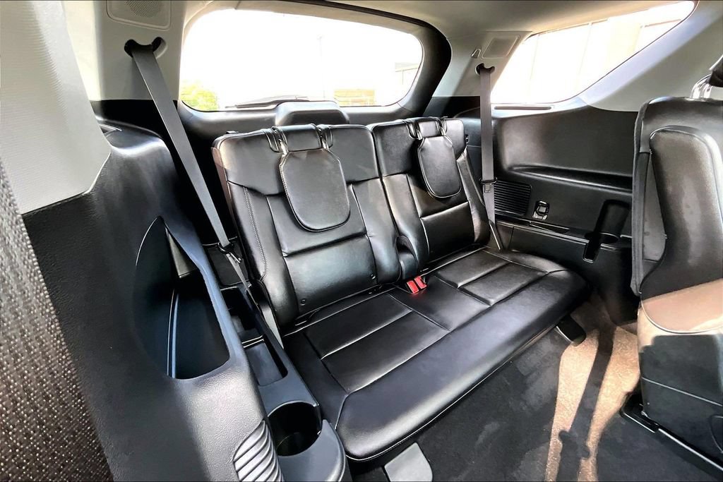 Certified 2023 Ford Explorer Limited w/ Limited Technology Package AWD/4WD image 27