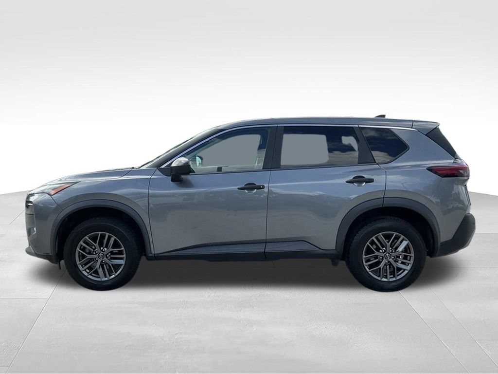 Used 2023 Nissan Rogue S AWD/4WD image 3