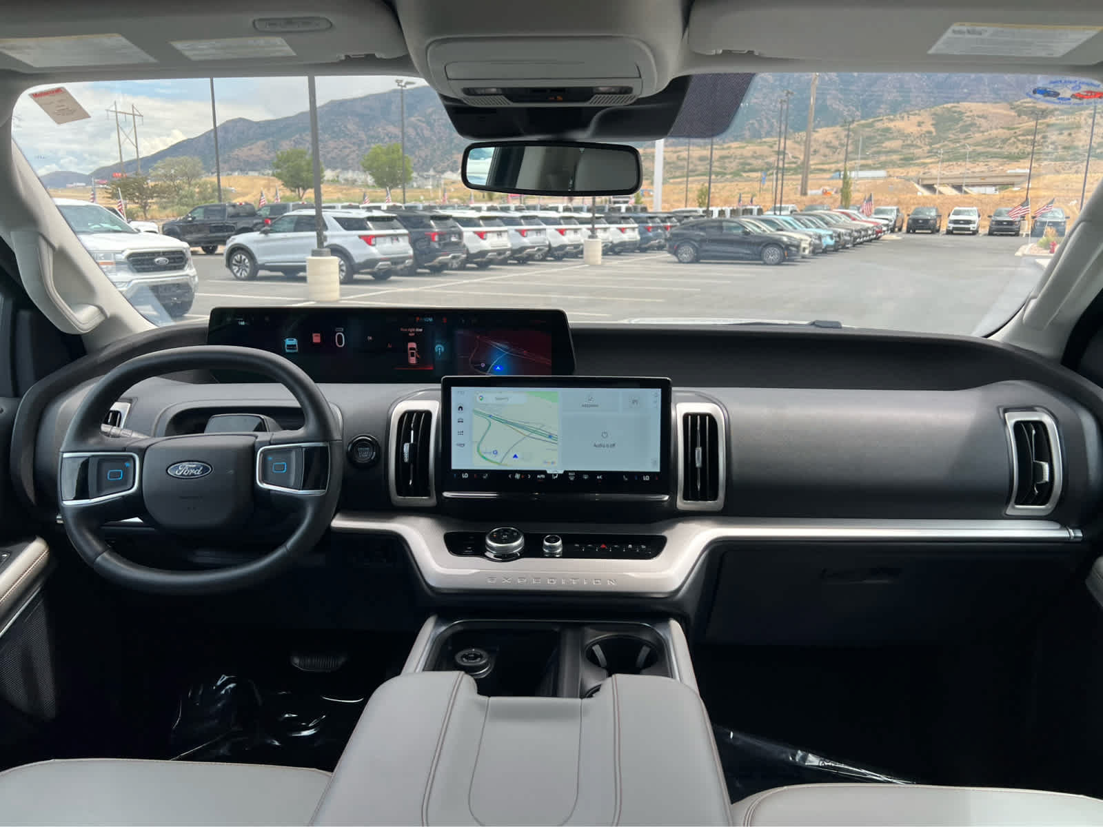 Certified 2025 Ford Expedition Active AWD/4WD image 25
