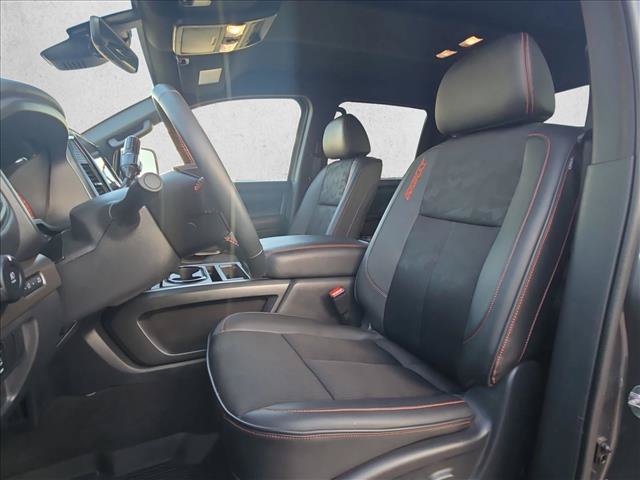 Used 2024 Nissan Titan PRO-4X AWD/4WD image 14