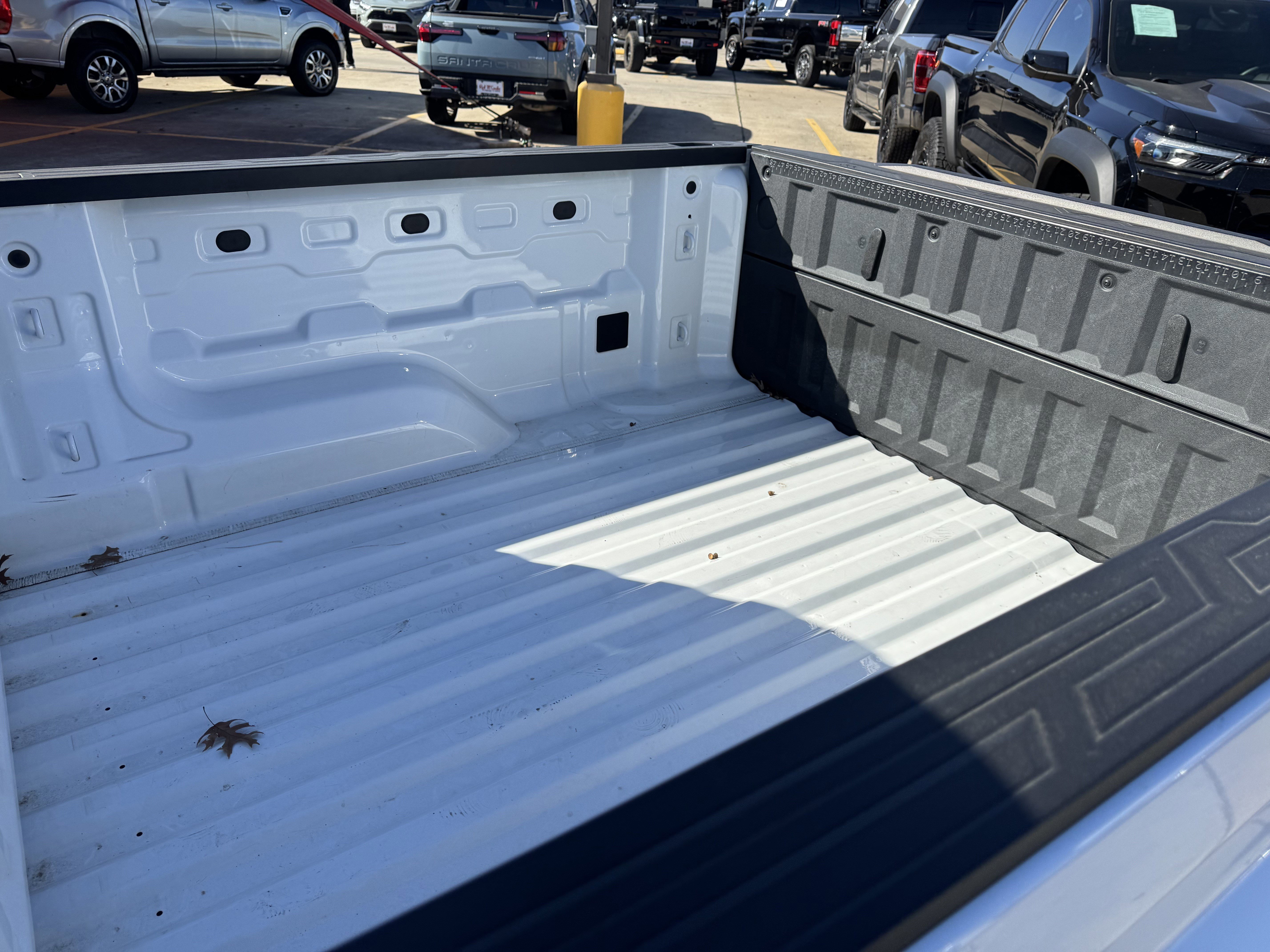 Used 2023 Chevrolet Colorado LT w/ LT Convenience Package II image 10