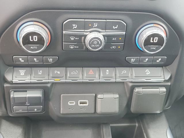 Used 2021 Chevrolet Silverado 2500 LTZ w/ LTZ Premium Package image 23