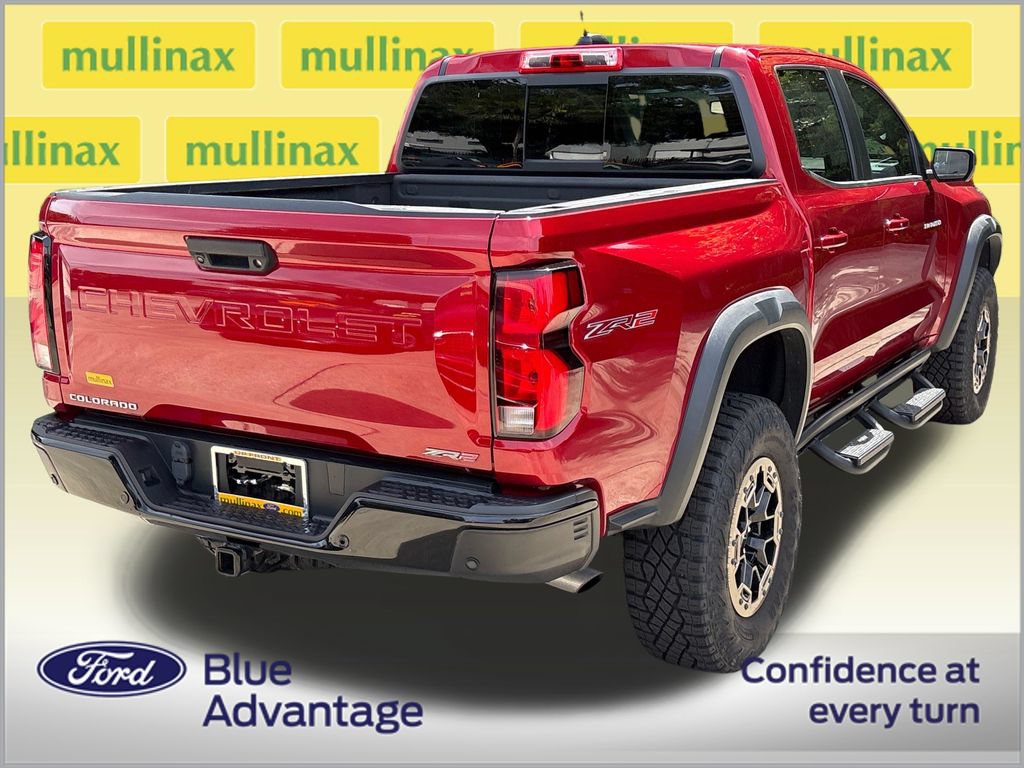 Used 2024 Chevrolet Colorado ZR2 w/ ZR2 Convenience Package III AWD/4WD image 4