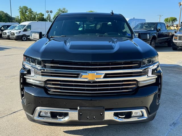 Used 2021 Chevrolet Silverado 1500 High Country w/ Technology Package AWD/4WD image 2