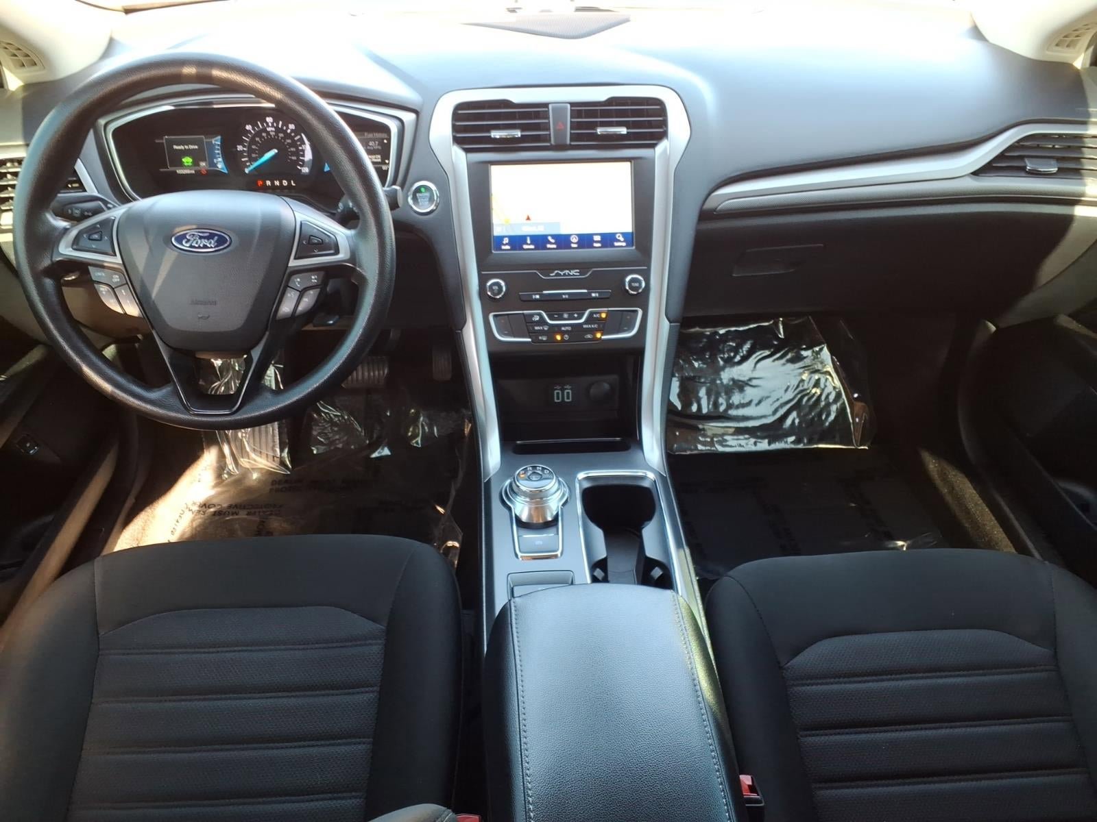Certified 2020 Ford Fusion SE FWD image 17
