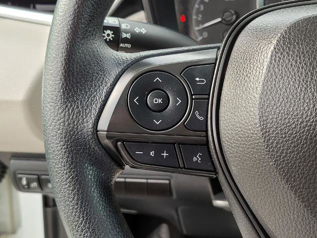 Used 2022 Toyota Corolla LE FWD image 25