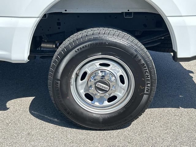 Certified 2023 Ford F250 XL w/ XL Chrome Package AWD/4WD image 13
