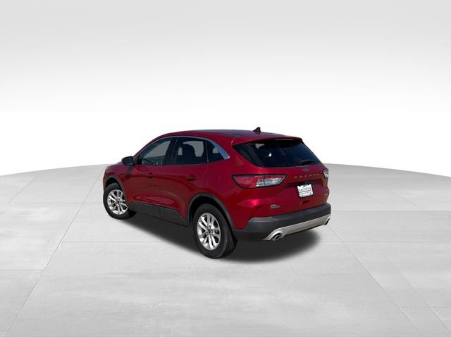 Certified 2021 Ford Escape SE w/ Cold Weather Package AWD/4WD image 4