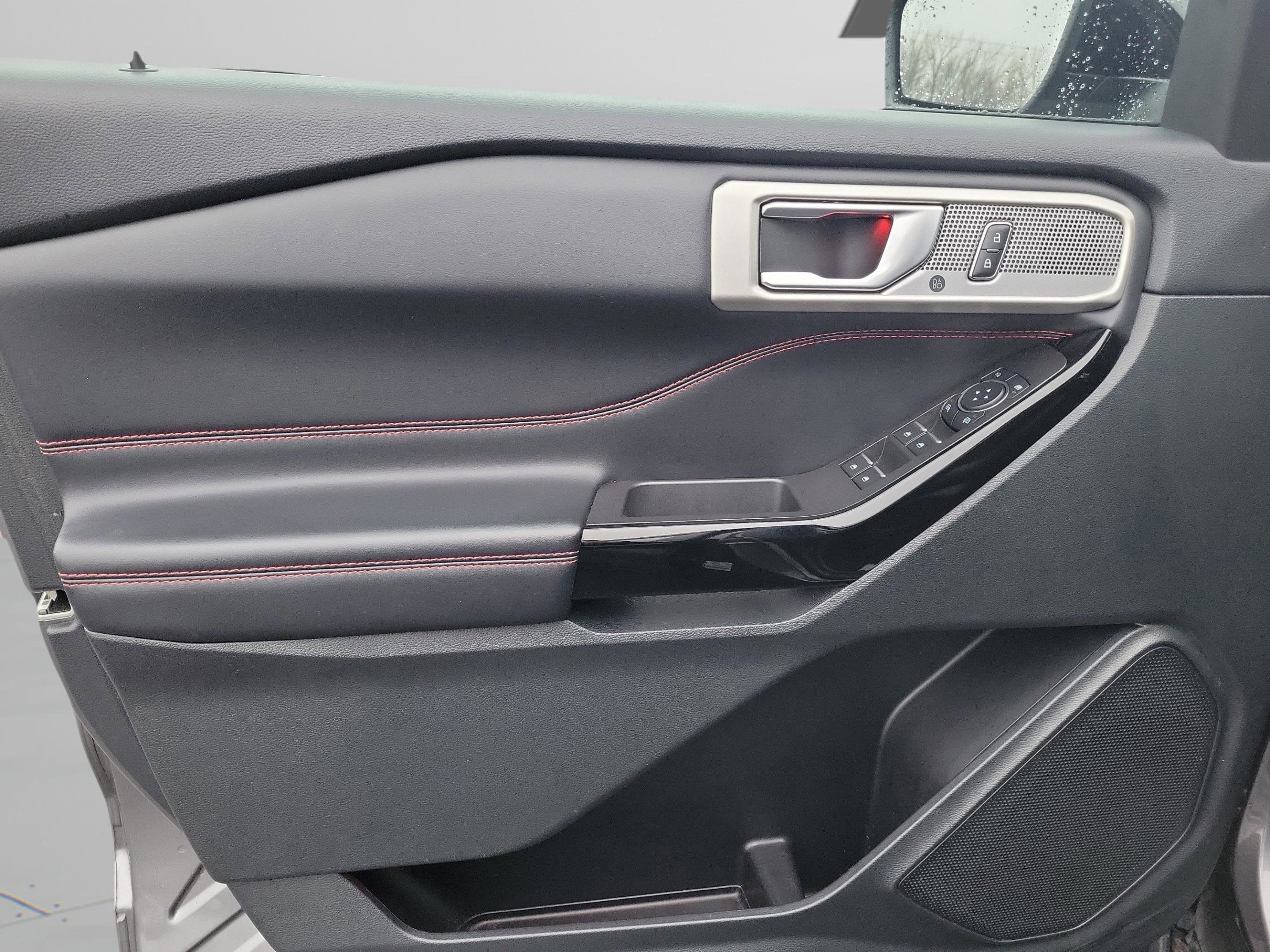 Certified 2023 Ford Explorer ST-Line w/ Class IV Trailer Tow Package image 24