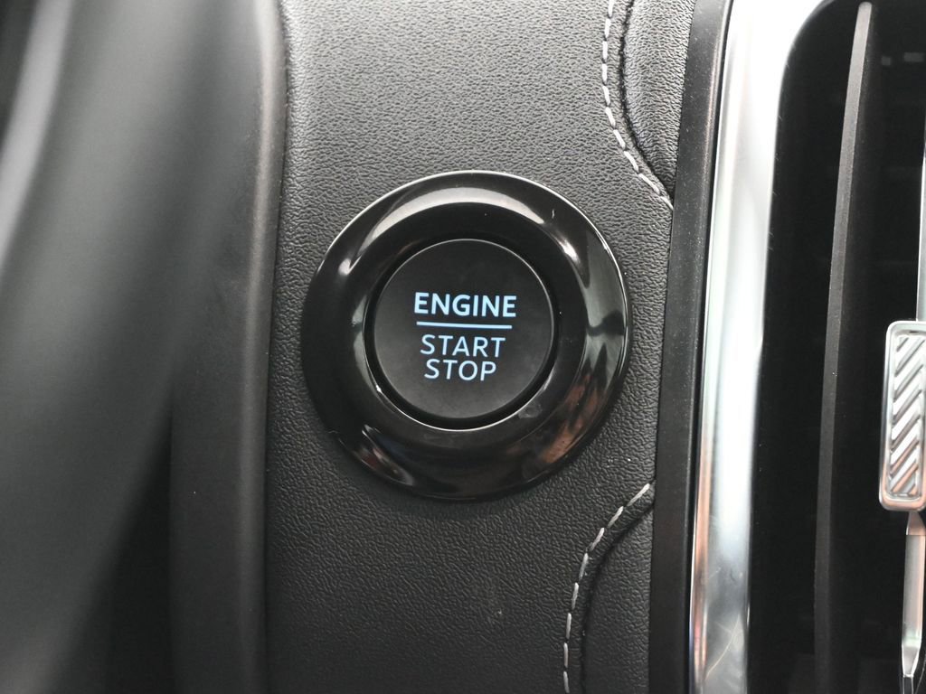 Certified 2025 Ford Expedition Max Platinum image 23