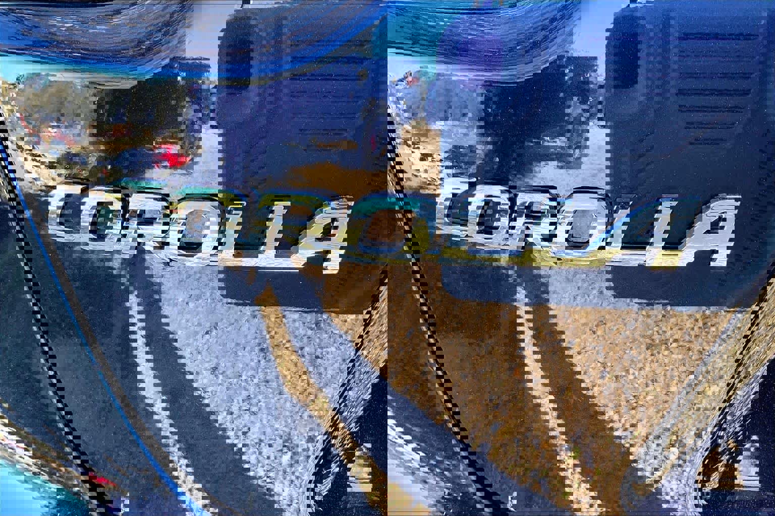 Used 2023 Toyota Corolla LE image 31