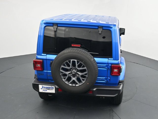 Used 2025 Jeep Wrangler Unlimited Sahara AWD/4WD image 28