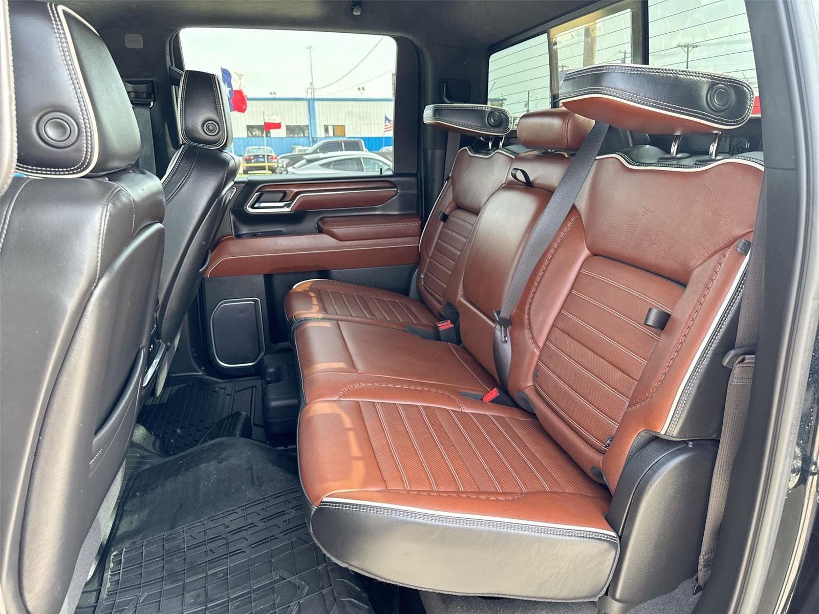 Used 2024 GMC Sierra 2500 Denali Ultimate image 25