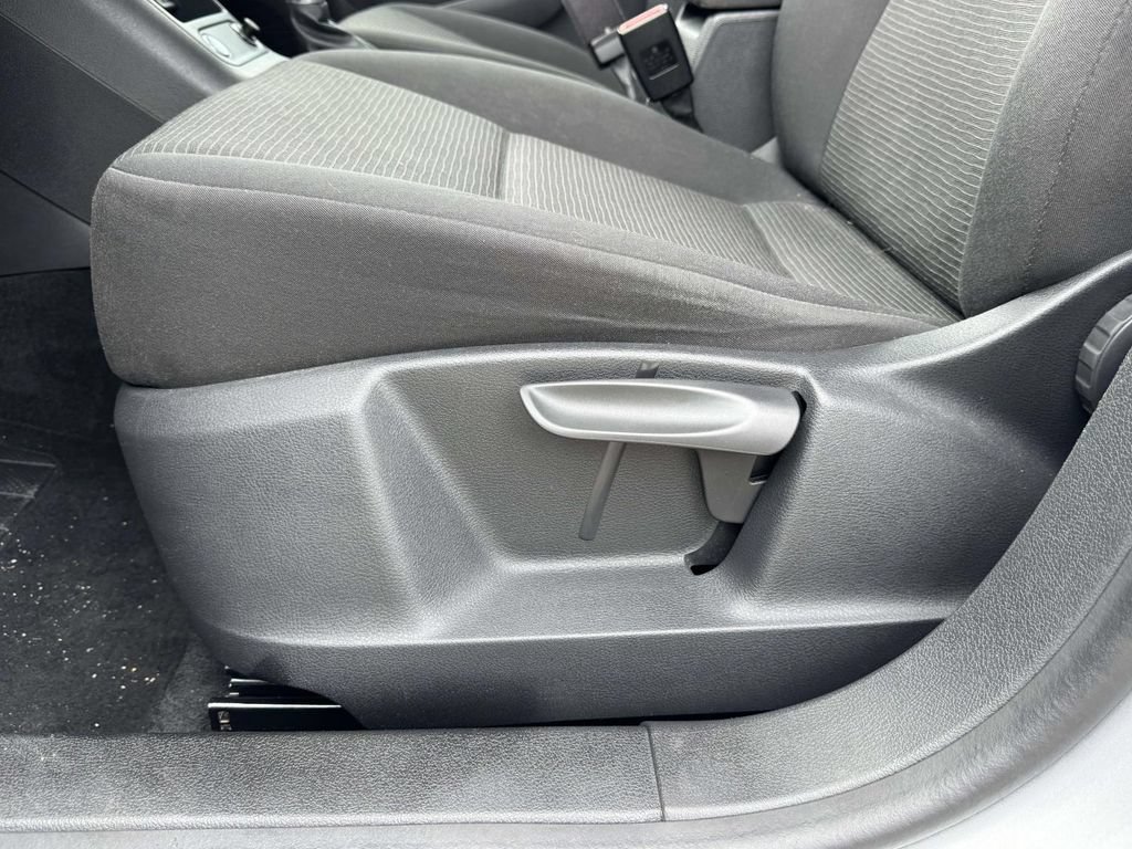 Used 2018 Volkswagen Tiguan Limited w/ Premium Package FWD image 19